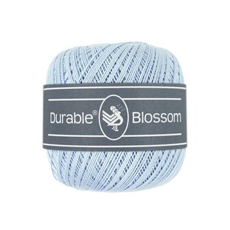 Durable  Blossom brei- en haakgaren -  Light Blue  50 gram - 280 meter 100% katoen