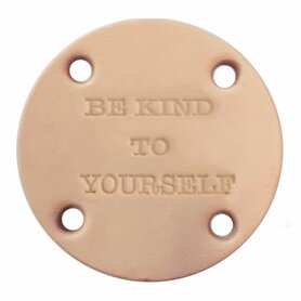 Durable Labels Bruin 3  tekst Be kind to yourself