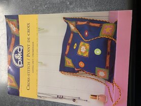 DMC Cross-Stitch/Point de Croix 7